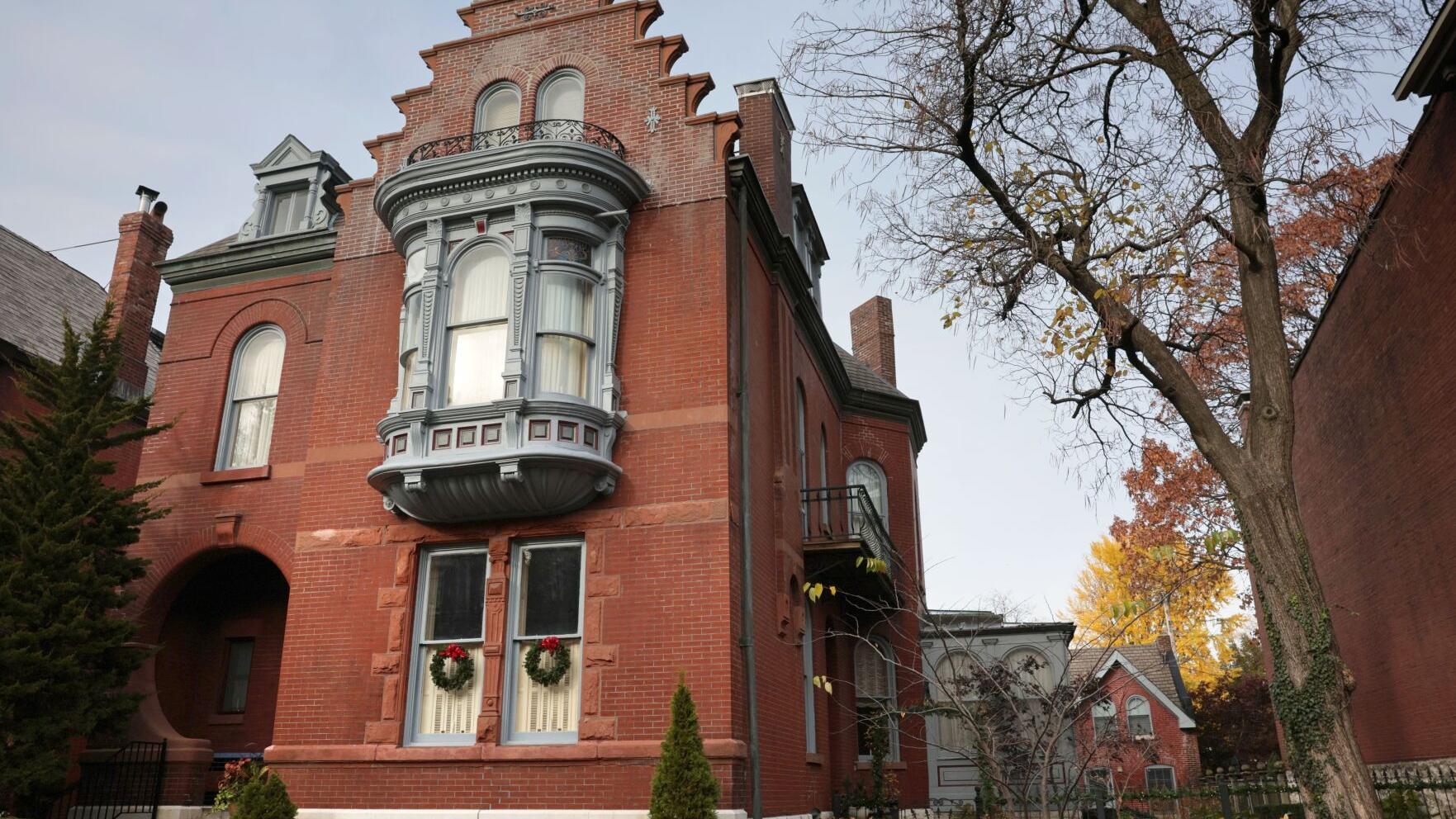 At Home with the Willmores of historic Lafayette Square in St. Louis